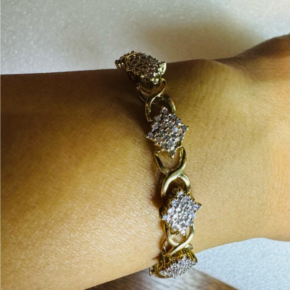 14KT Yellow Gold Diamond in Diamond Shape Panel Link Tennis Bracelet - Picture 10 of 15